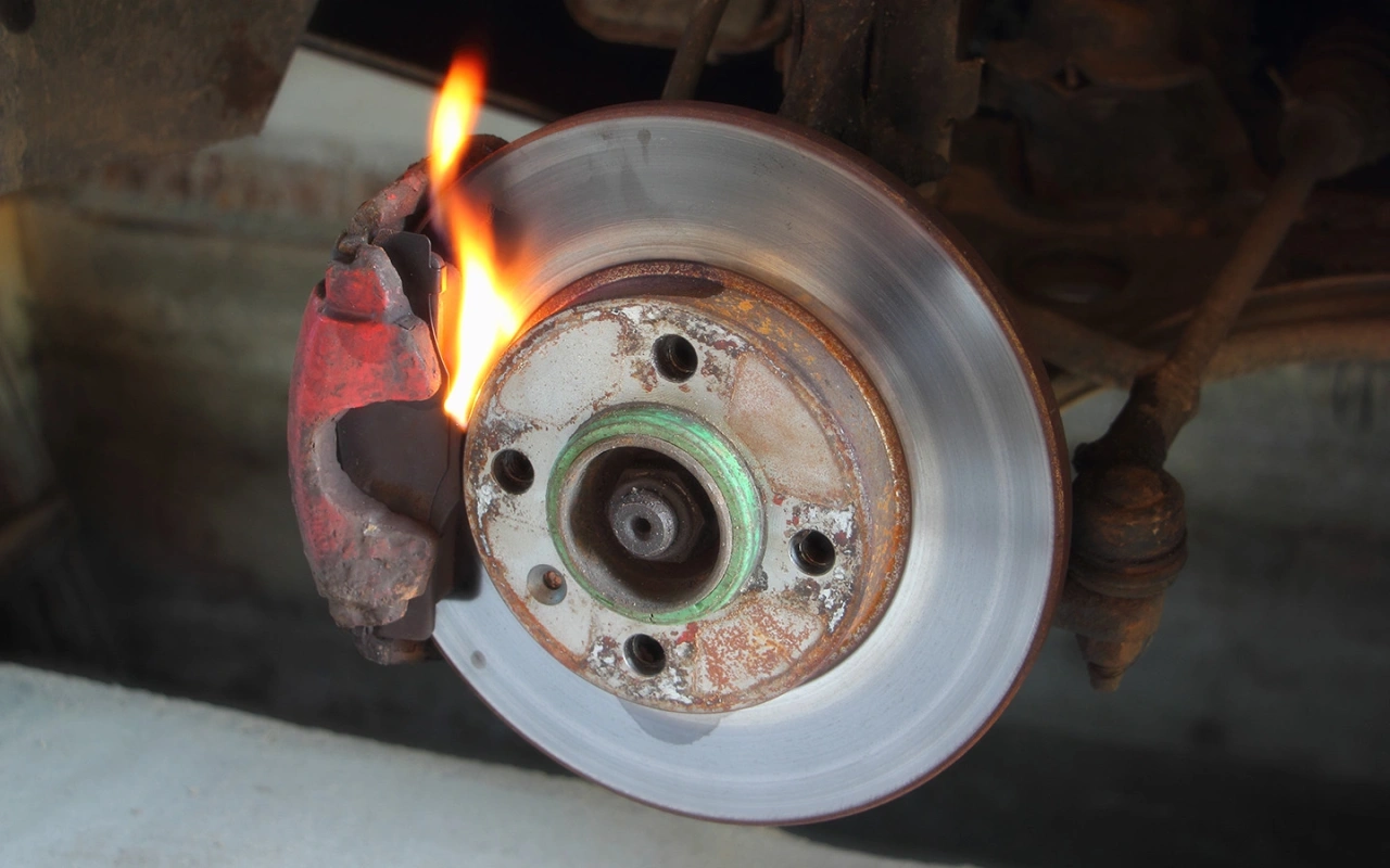Why brake discs overheat and what this can lead to